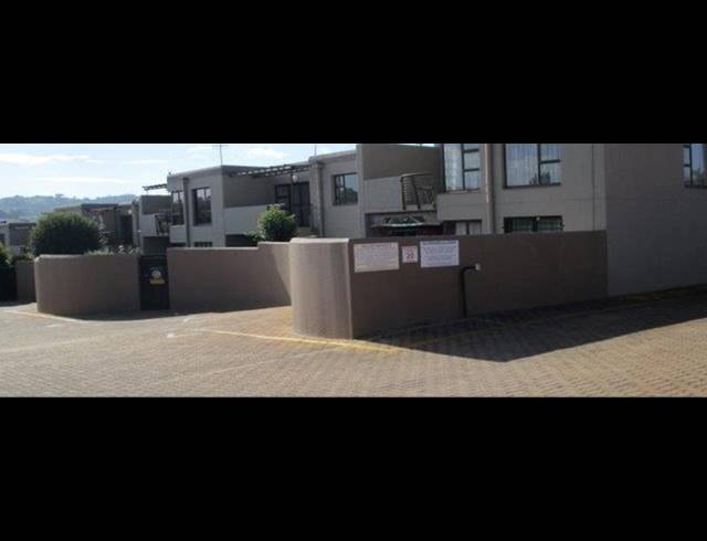 2 BEDROOM TOWNHOUSE FOR SALE IN GLENVISTA
